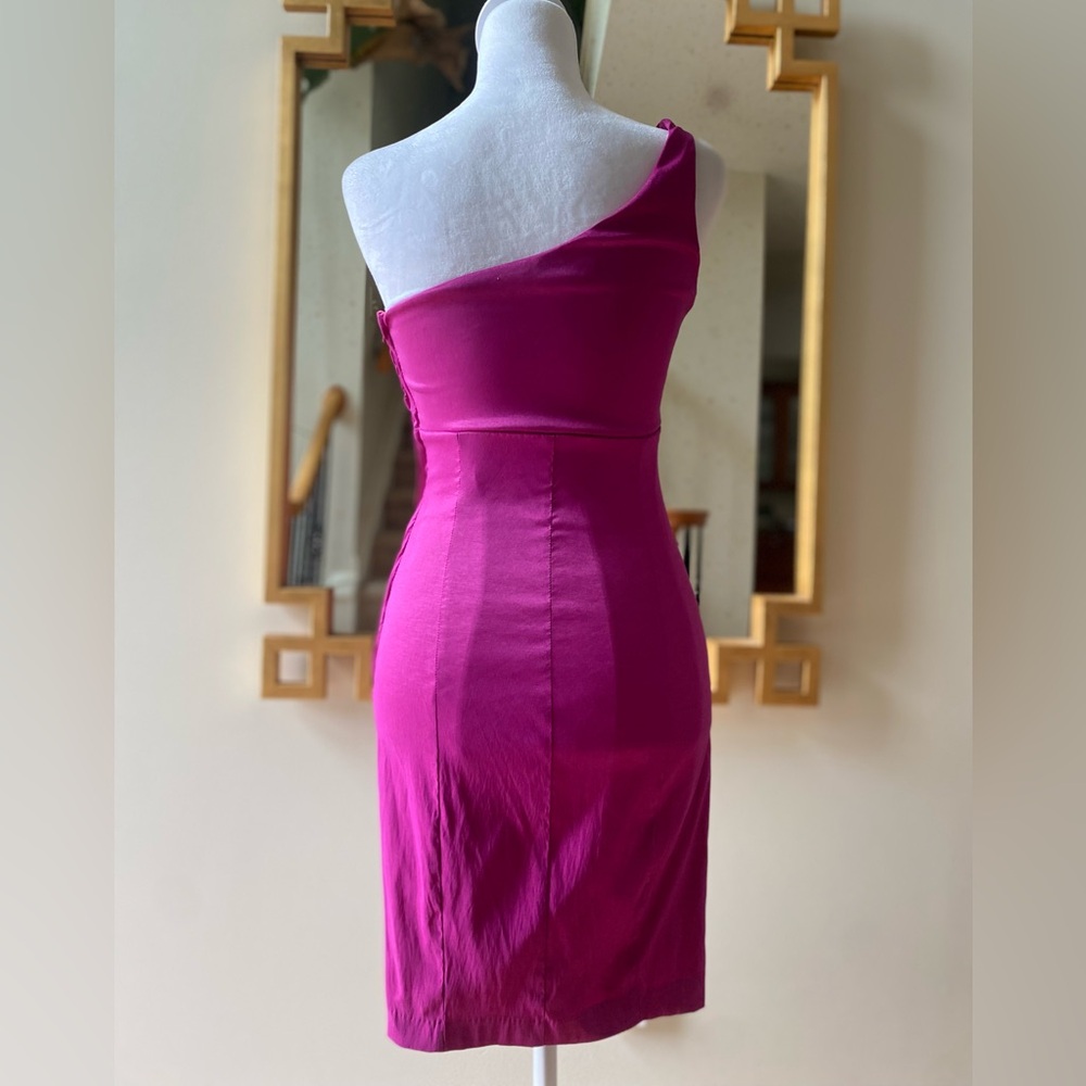Sequin Hearts 💞 one shoulder fuscia and red floral appliqué bodycon sheath dress - Picture 3 of 12
